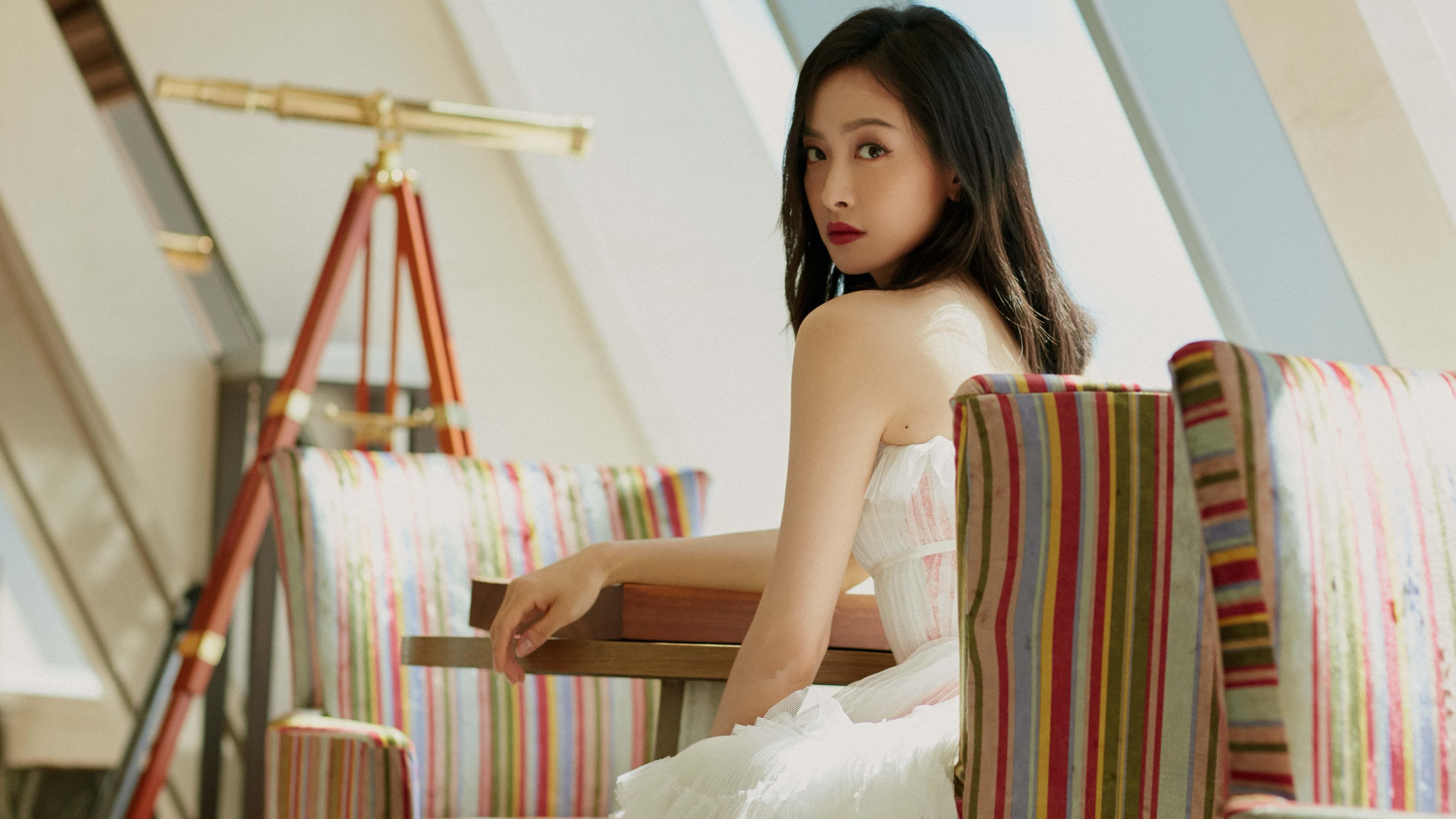 技术大爆炸:最新赛事装备与动力系统揭秘,技术大爆炸什么意思