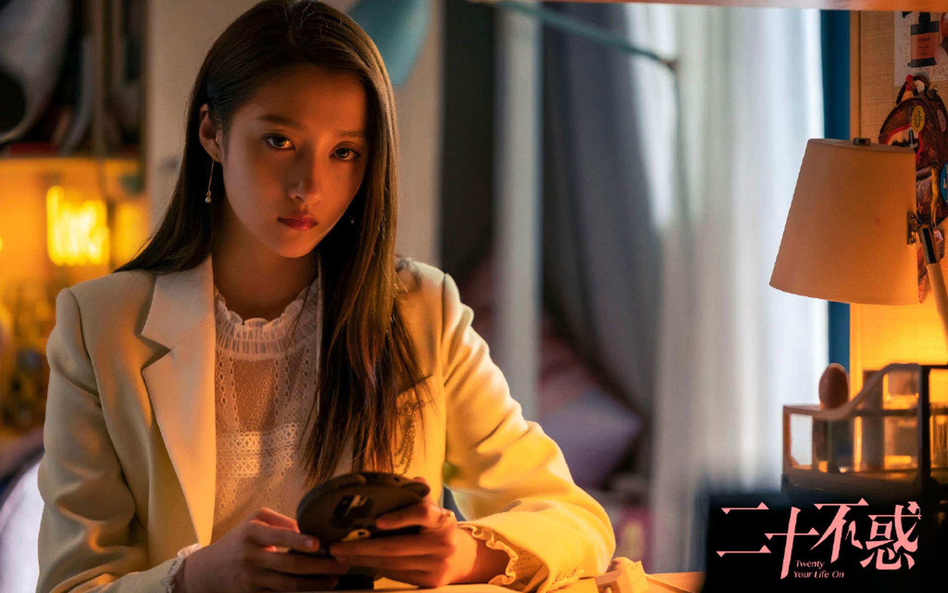 高原空中飞人表演，飞跃云端的运动奇观，空中飞人项目视频