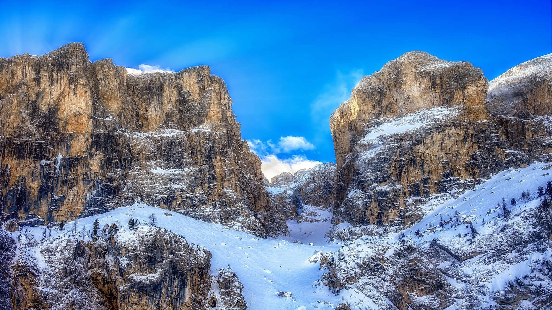 华体会登录入口-压哨进球逆转胜，球队气势如虹备战更强敌，篮球压哨进球