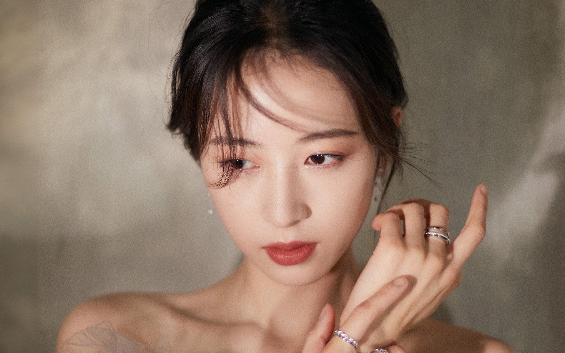 瓦伦西亚主场1-1战平西班牙人，比赛结果令人失望，瓦伦西亚队