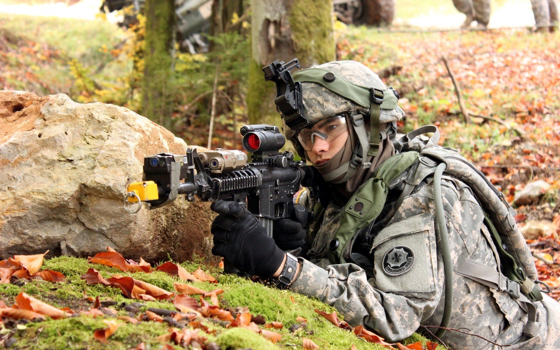 华体会在线-摩洛哥骑手哈立德·阿卜杜拉在2024年巴黎奥运会盛装舞步比赛中以“Aladdin”马匹获得第15名，展现坚韧精神。