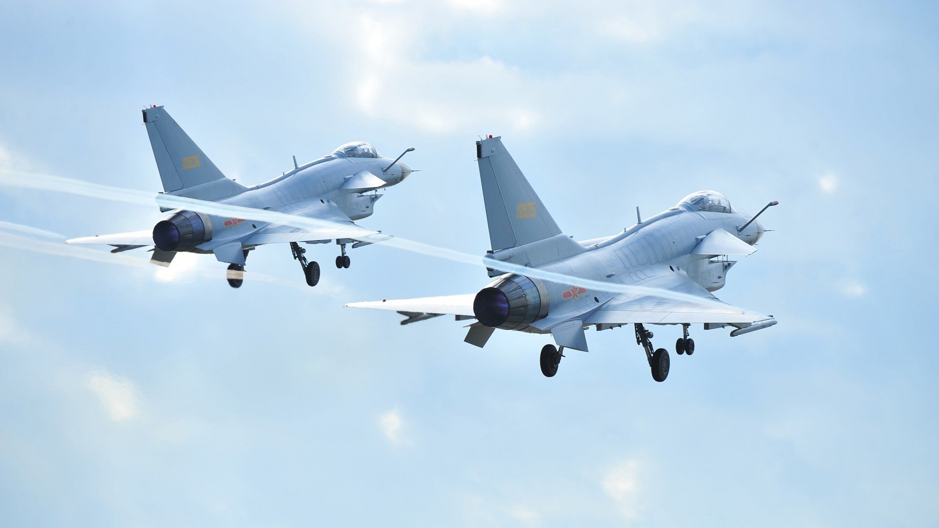 华体会hth网站-中超转会市场活跃 多队补强锋线阵容，中超最新转会动态