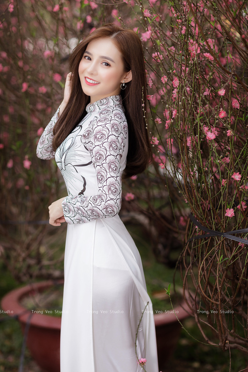 赫塔菲积极压迫扰乱对方组织，赫塔菲老板