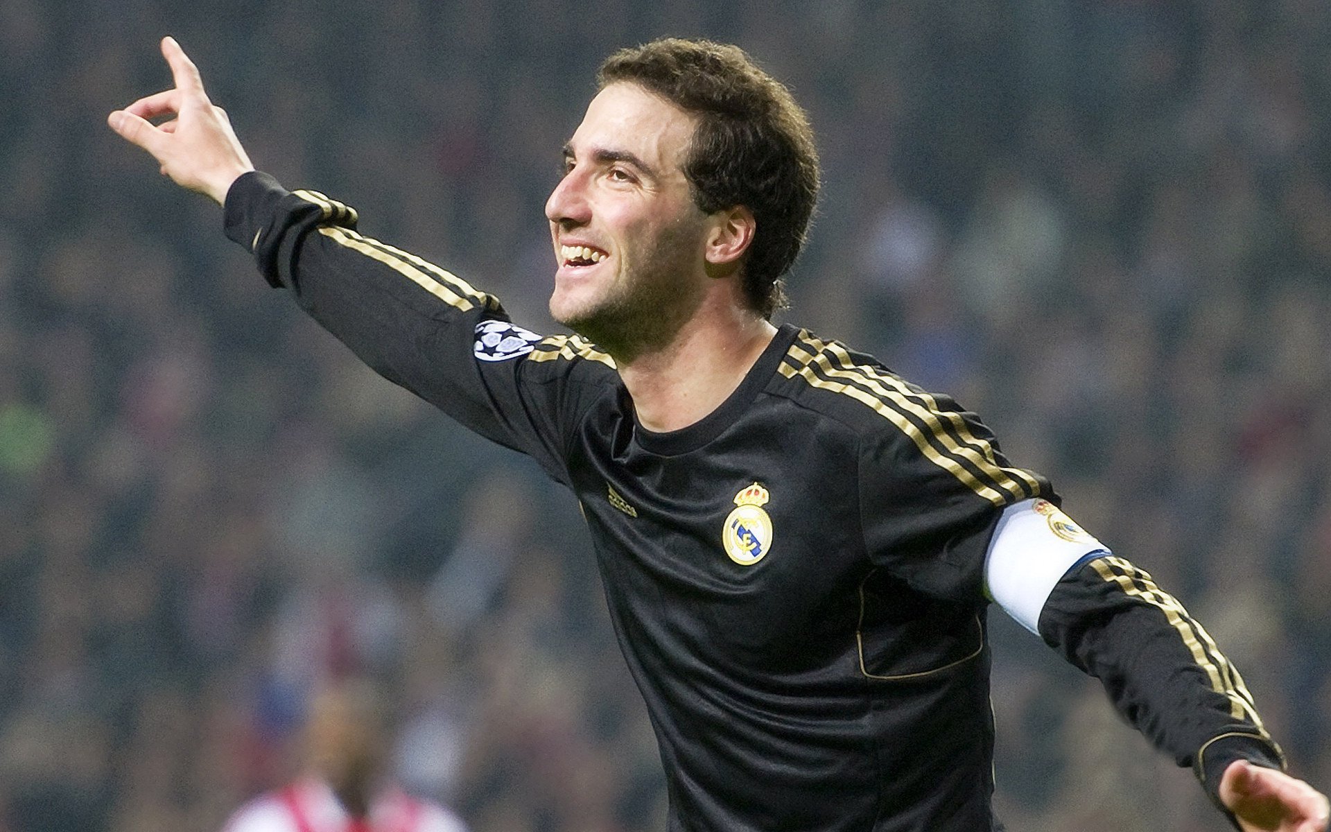 华体会hthhth app-“霍斯特的突破性发挥，带领南非羚羊队横扫对手”