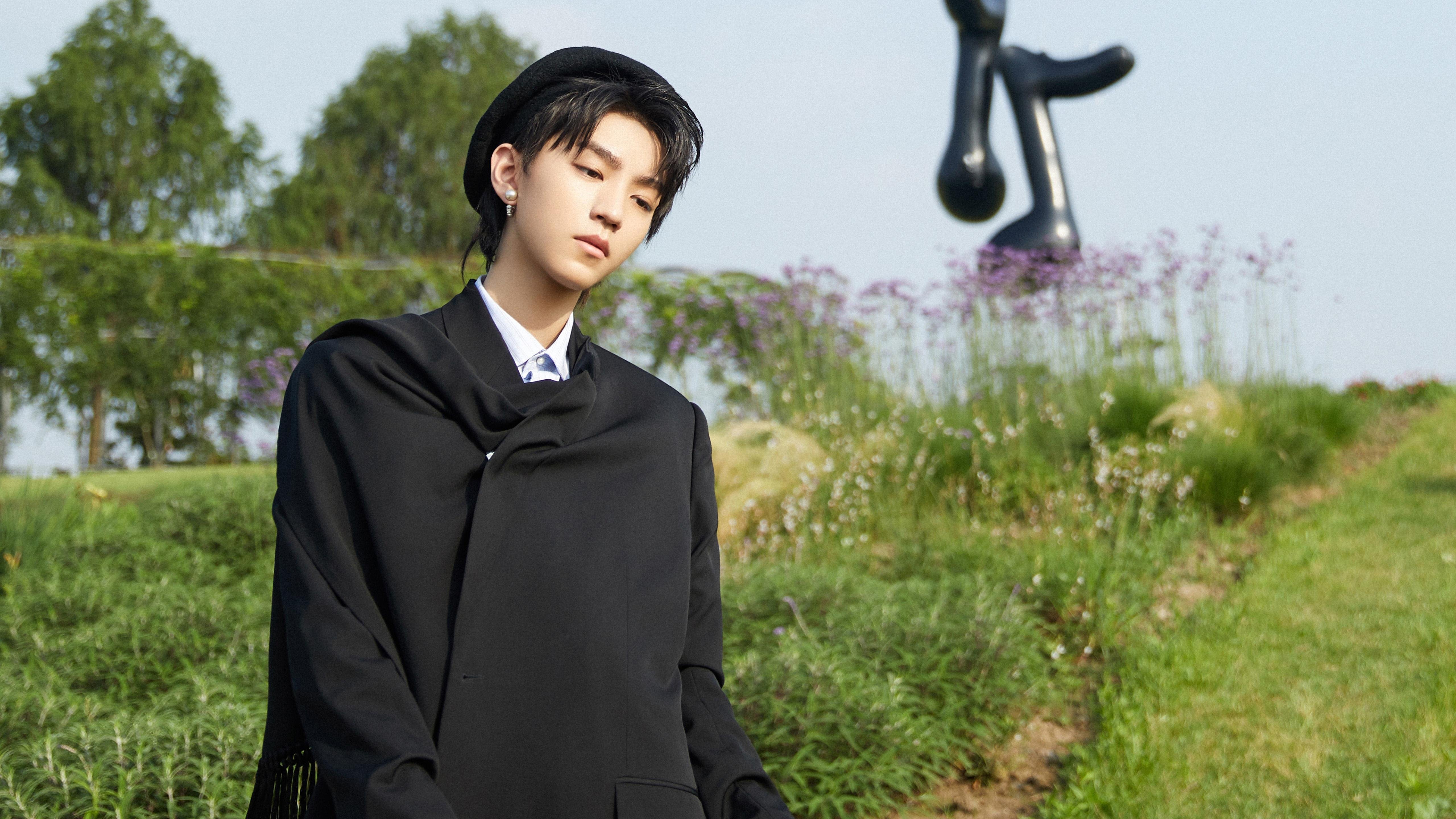 基:全黑队的“进攻启动者”,每次防守后的快速反击总能引领球队攻势