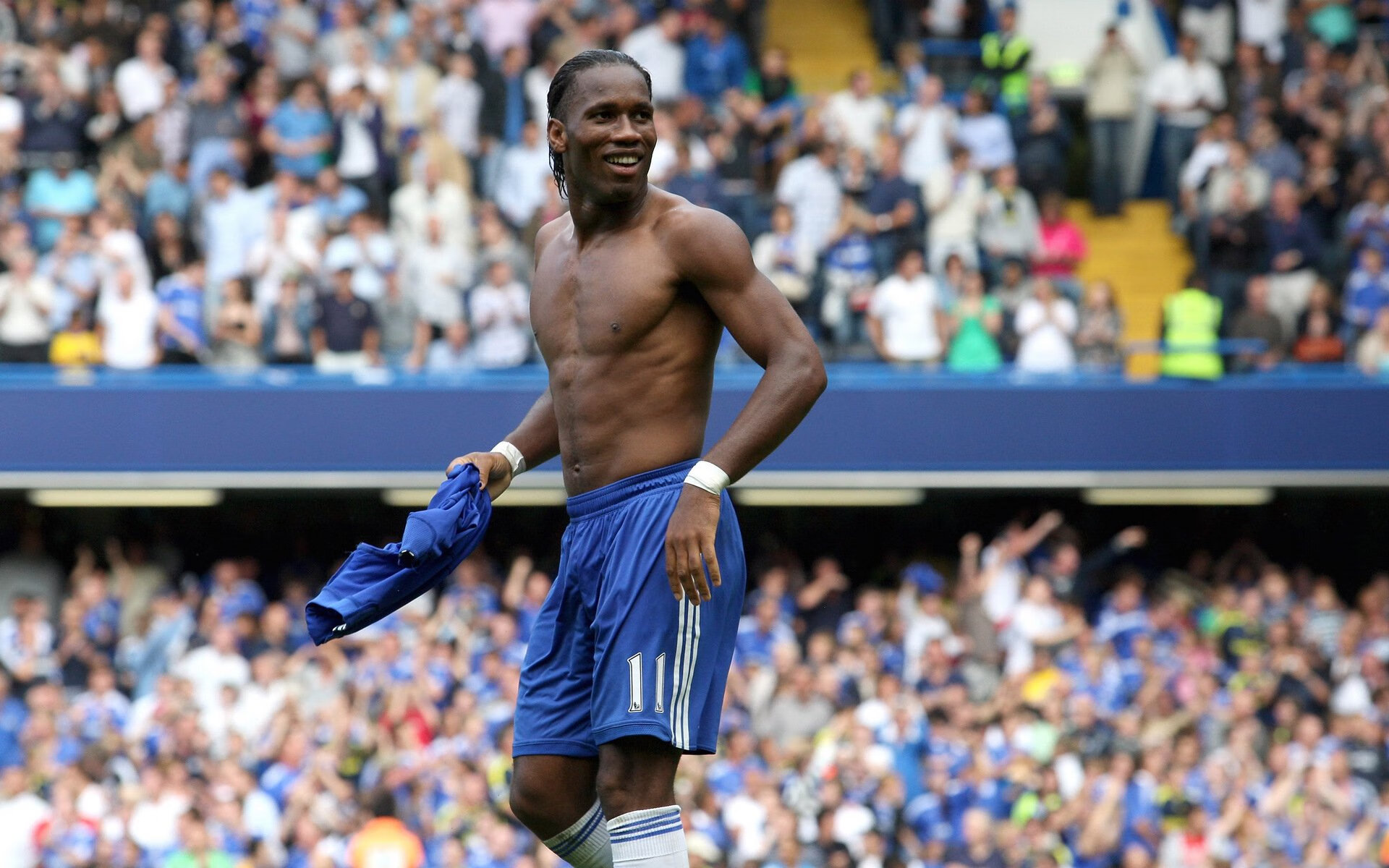 华体会真人体育-看海豚飞跃，海边的趣味运动体验，海豚的运动规律动画